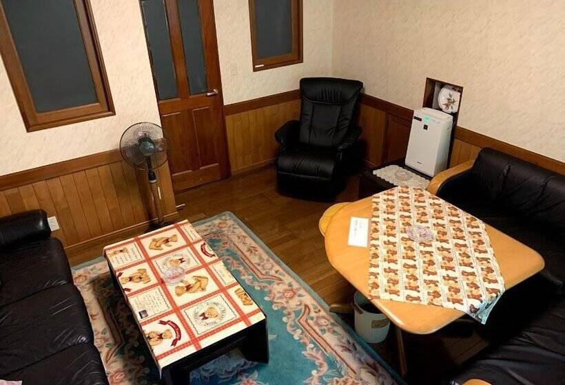 فندق Pension Nanatsumori Family