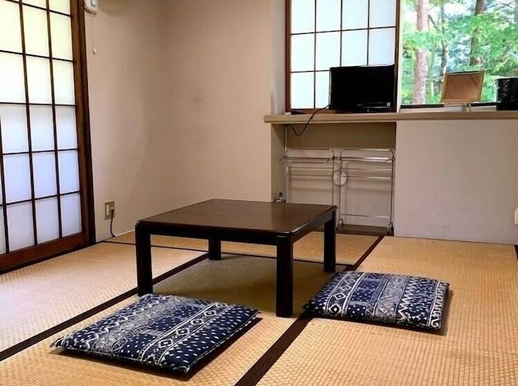 فندق Pension Nanatsumori Family