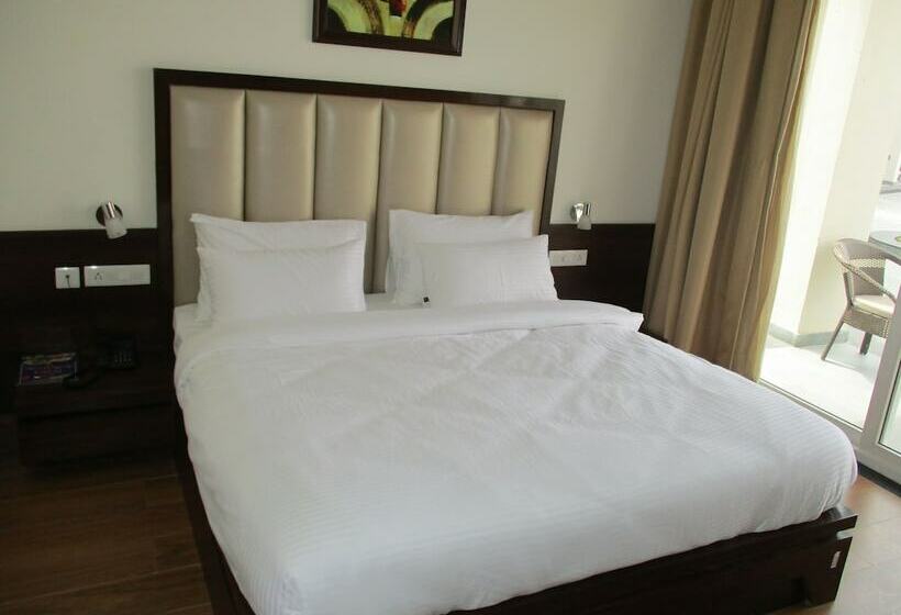 Sentara Hotel And Resort