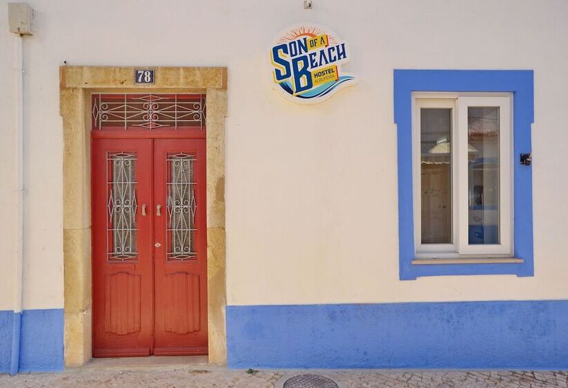 בית מלון כפרי Son Of A Beach Hostel