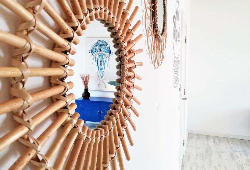 בית מלון כפרי Son Of A Beach Hostel