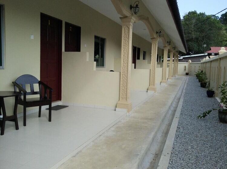 Отель Sri Melor Inn