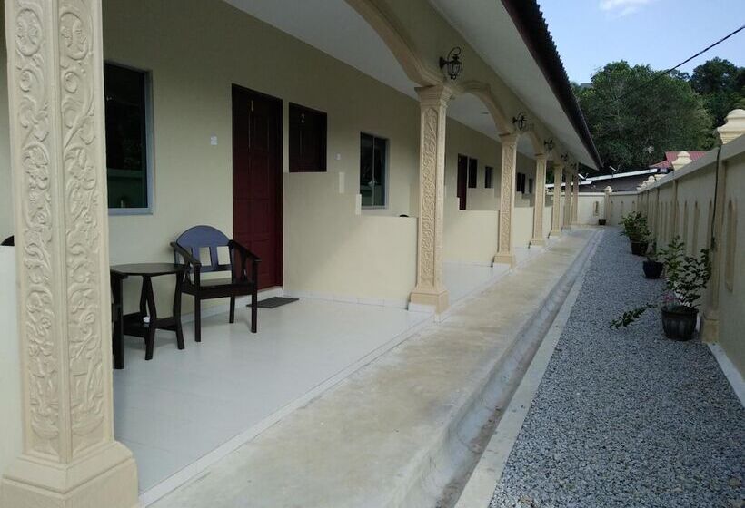 Отель Sri Melor Inn