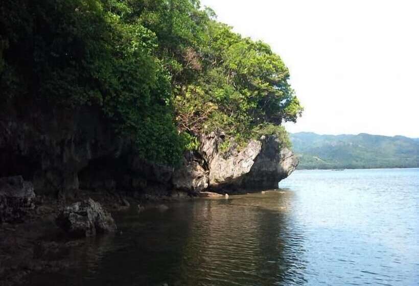 هتل Ucoy Beach Resort