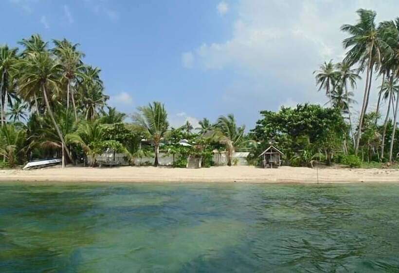 هتل Ucoy Beach Resort