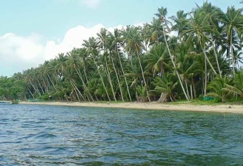 هتل Ucoy Beach Resort