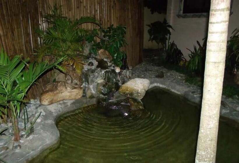 هتل Ucoy Beach Resort