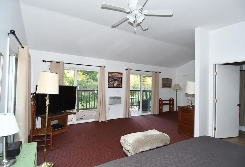 River Time Cabin  Time Floats Away!