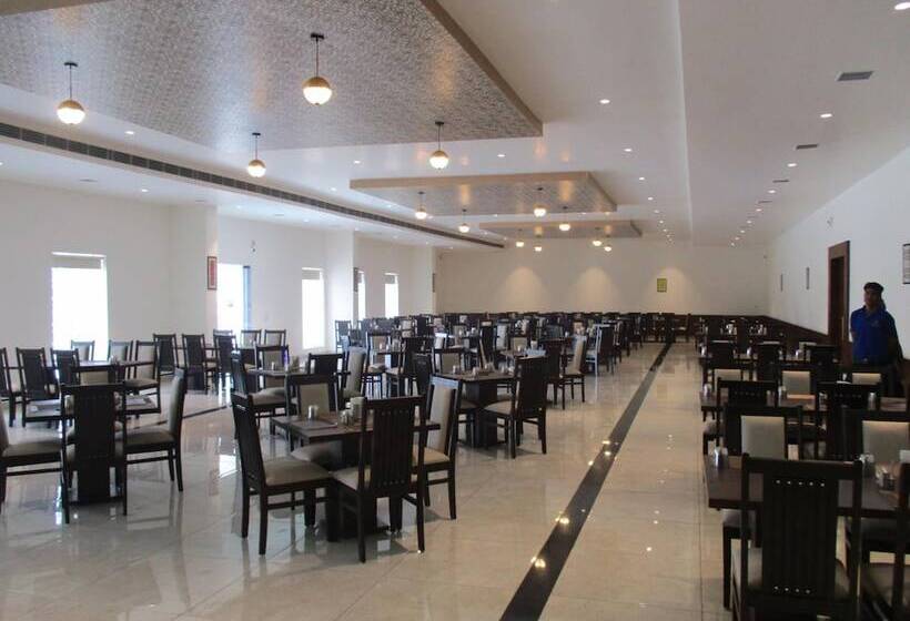 Sentara Hotel And Resort