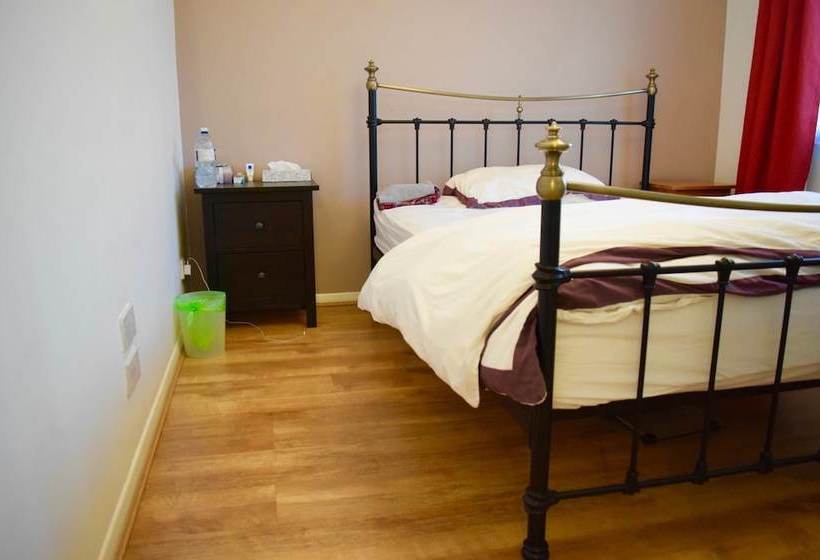 2 Bedroom House With Garden In Bermondsey