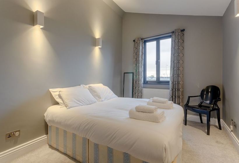 4 Bedroom Victorian House Near Notting Hill