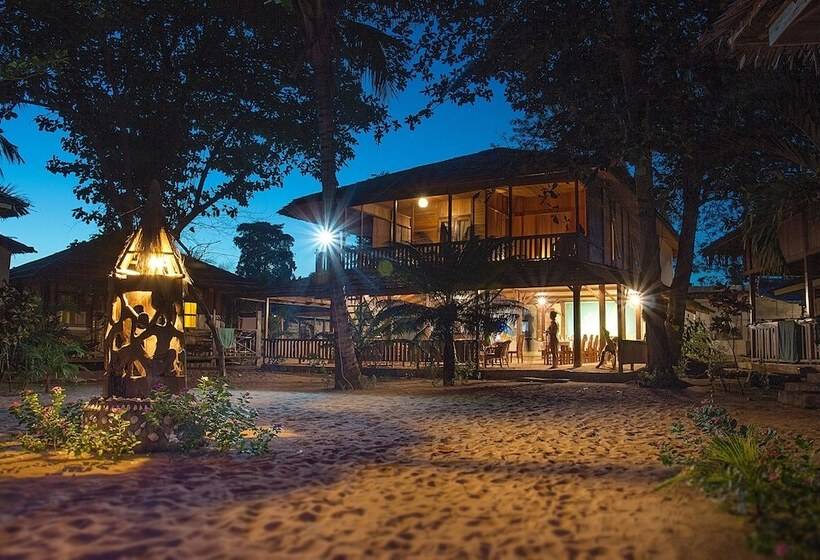 Отель Onong Resort