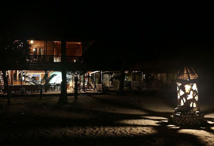 Отель Onong Resort