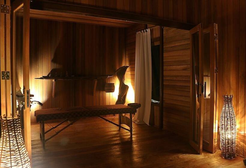 Отель Onong Resort