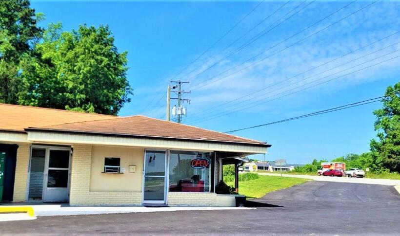 호텔 Williamston Inn