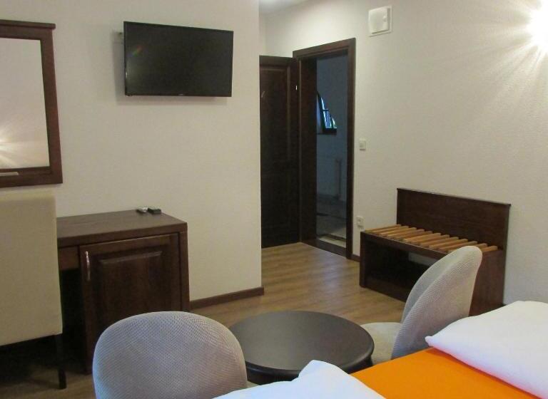 膳宿费 Pansion Breza