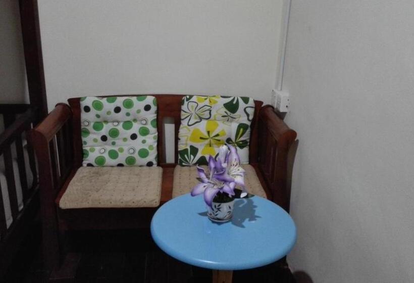 بنسيون Silver Shine Guesthouse