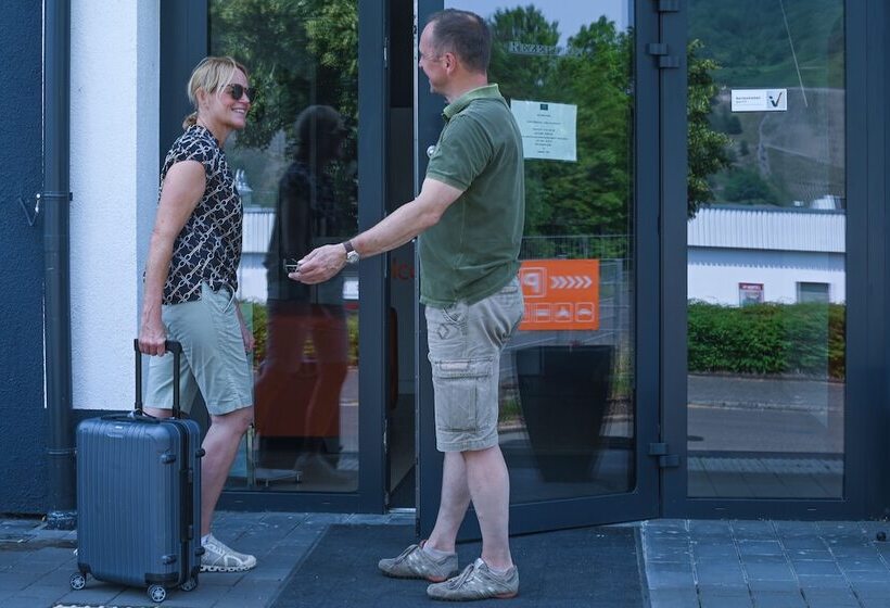 Augustus Hotel Bernkastel   Comfortable Budget