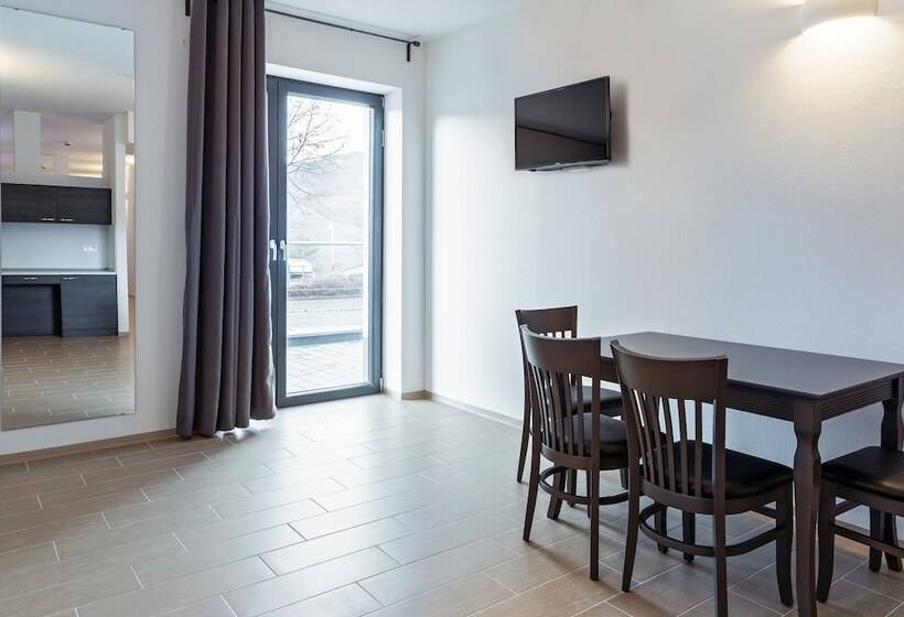 Augustus Hotel Bernkastel   Comfortable Budget