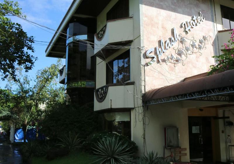 호텔 Splash Mountain Resort