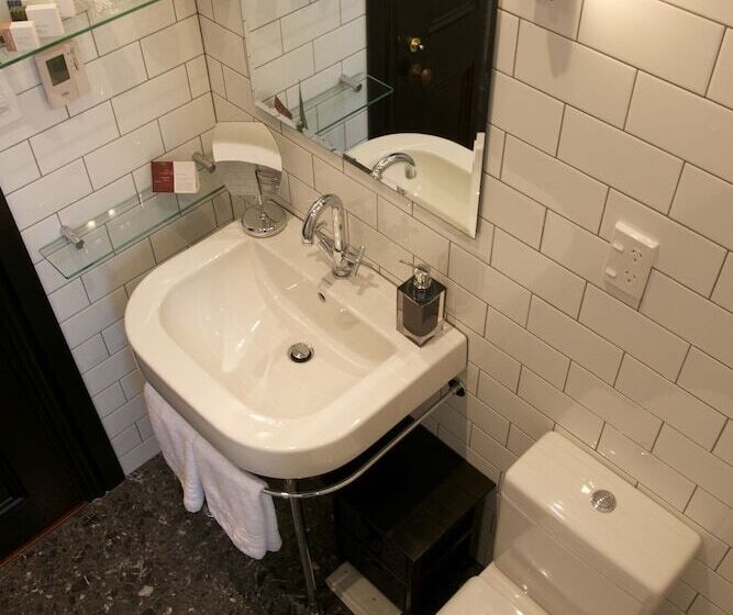 בית מלון כפרי The Birches Bed & Breakfast