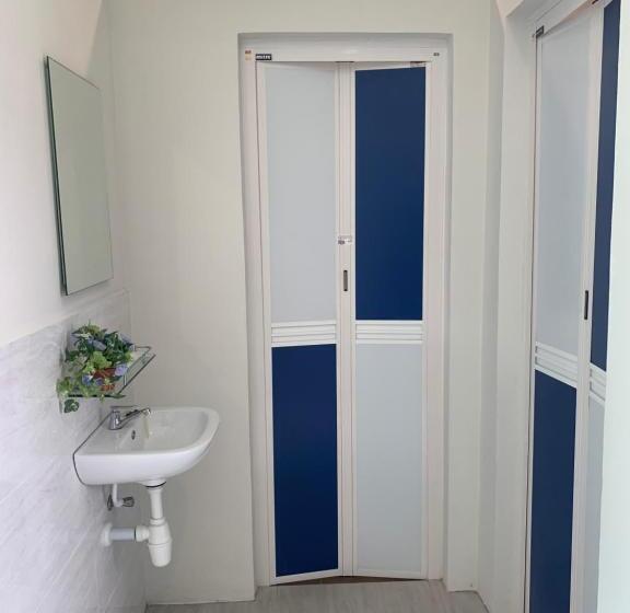 Отель The Sassy House