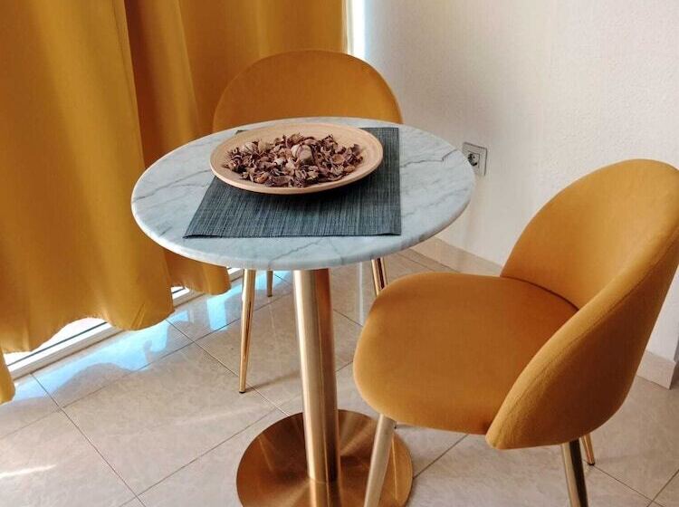 Apartamentos El Velero