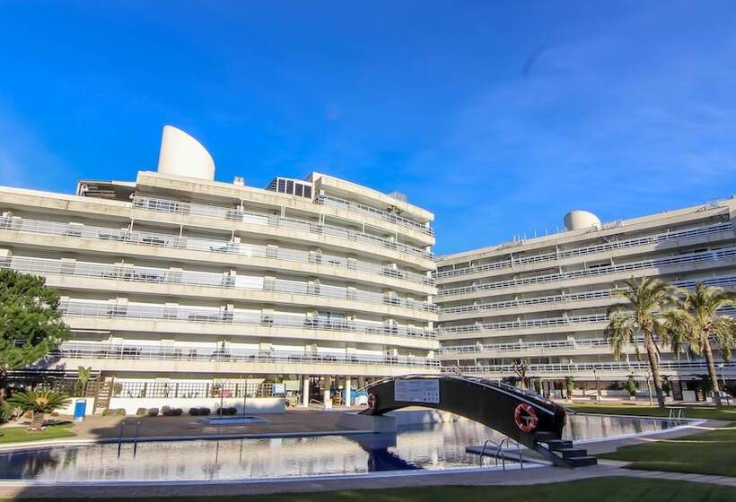 Apartamentos S'Abanell Central Park