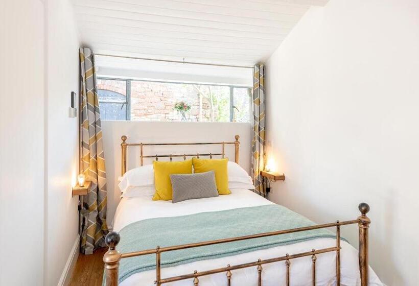 مبيت وإفطار The Old Parsonage