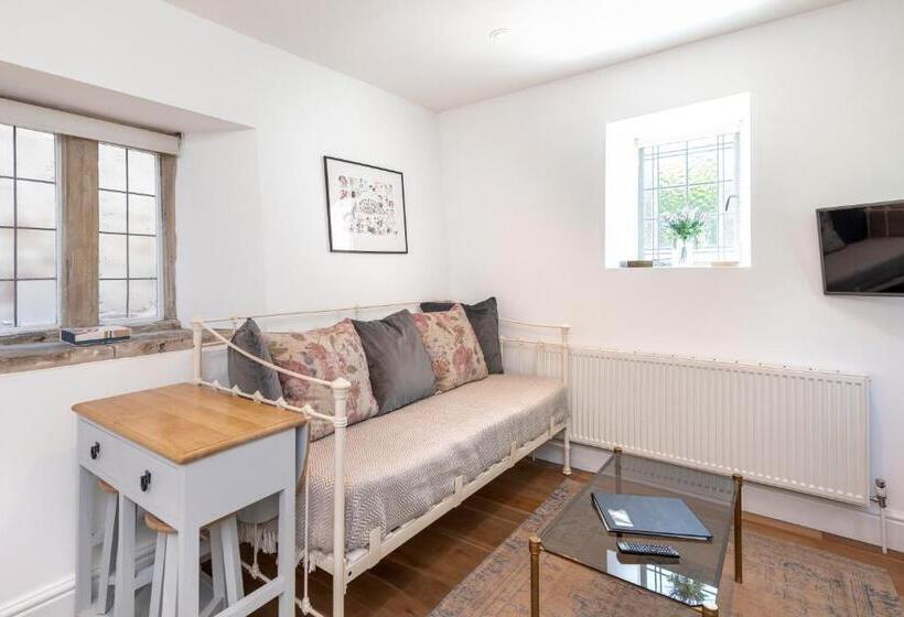 مبيت وإفطار The Old Parsonage