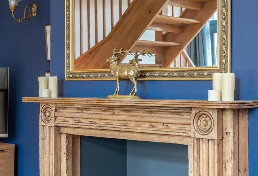 مبيت وإفطار The Old Parsonage