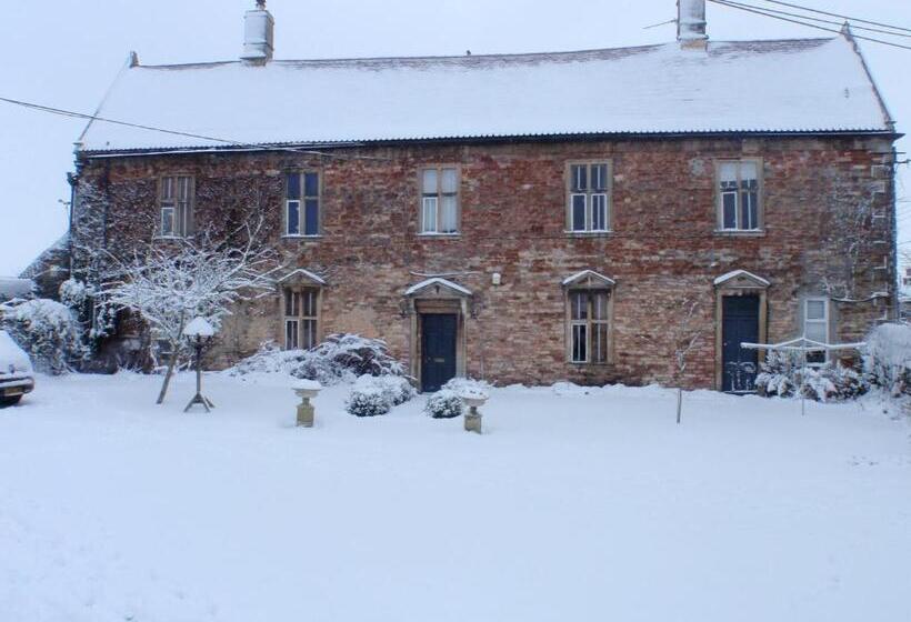 مبيت وإفطار The Old Parsonage