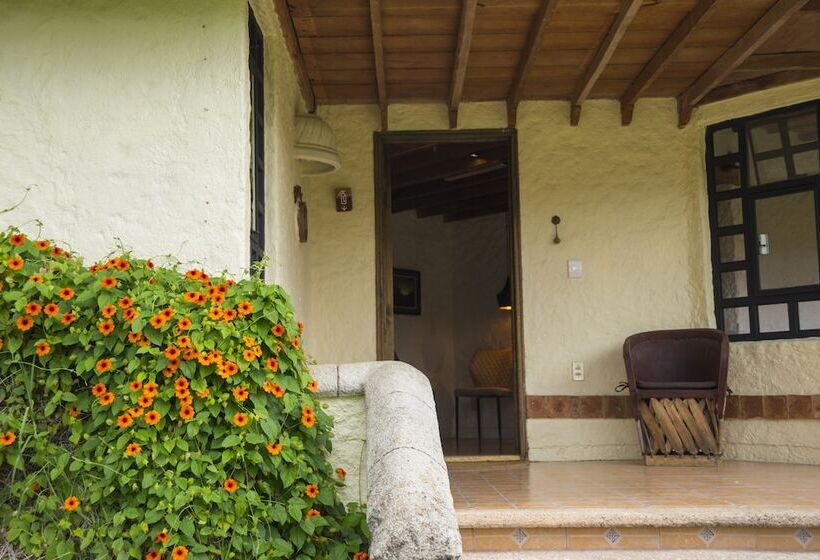 Bosques Del Sol Suites