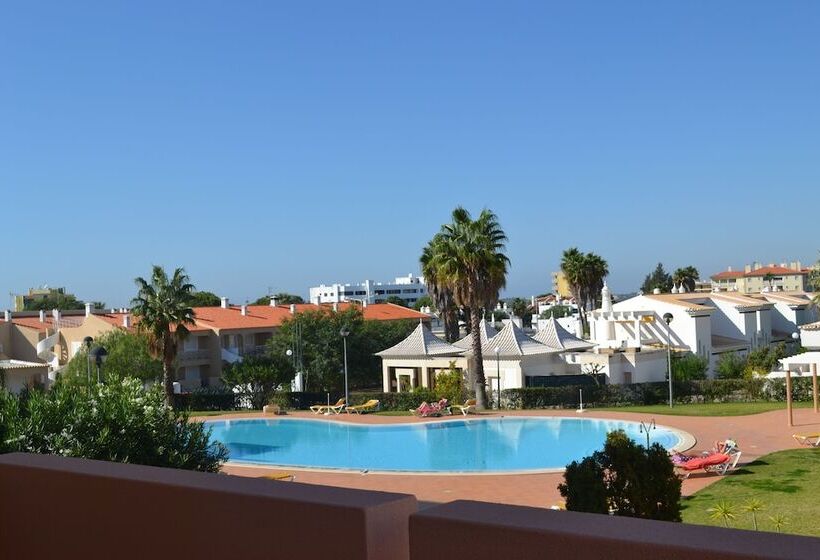 Eden Village Apartamentos