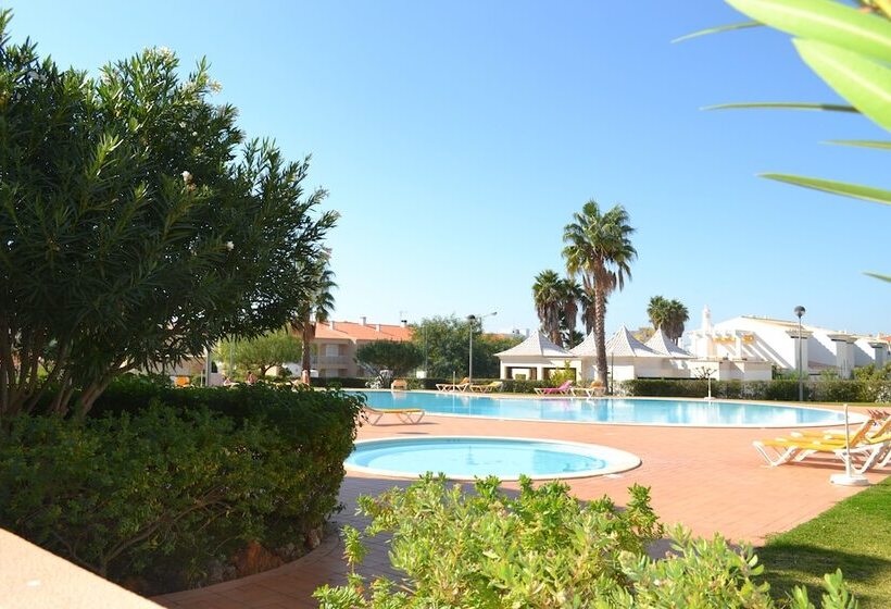 Eden Village Apartamentos