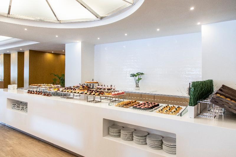 Eden Roc Resort   All Inclusive