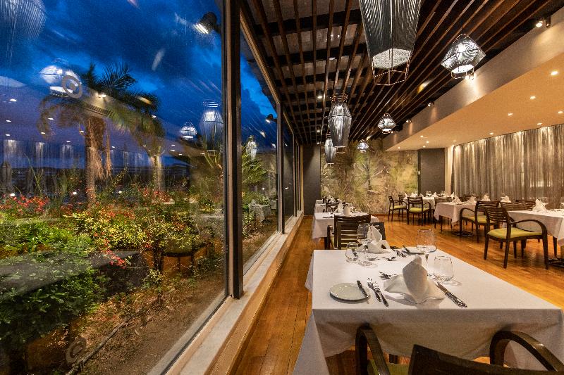 Eden Roc Resort   All Inclusive