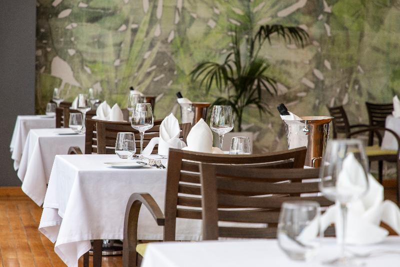 Eden Roc Resort   All Inclusive