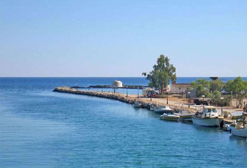 Fereniki Resort & Spa