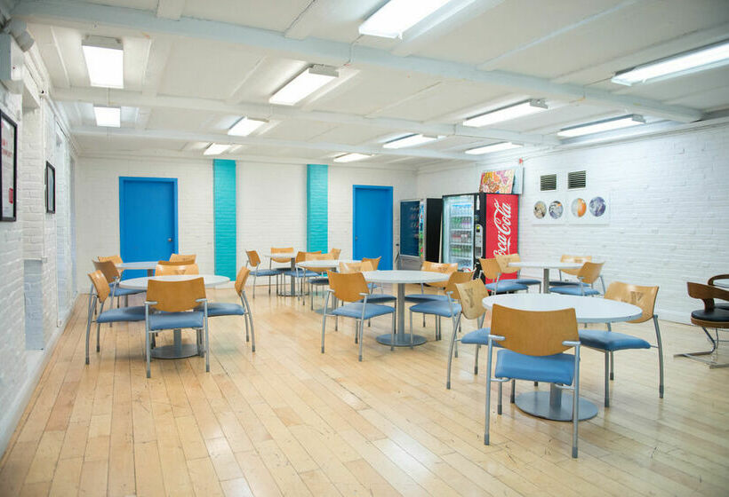 مسافرخانه Harlem Ymca