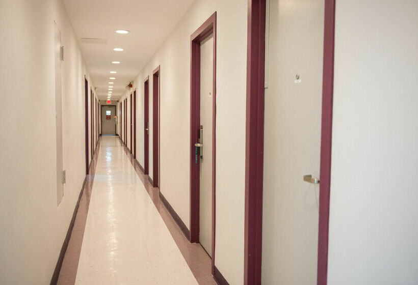 مسافرخانه Harlem Ymca