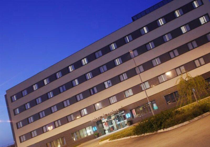 Ac Hotel Padova By Marriott