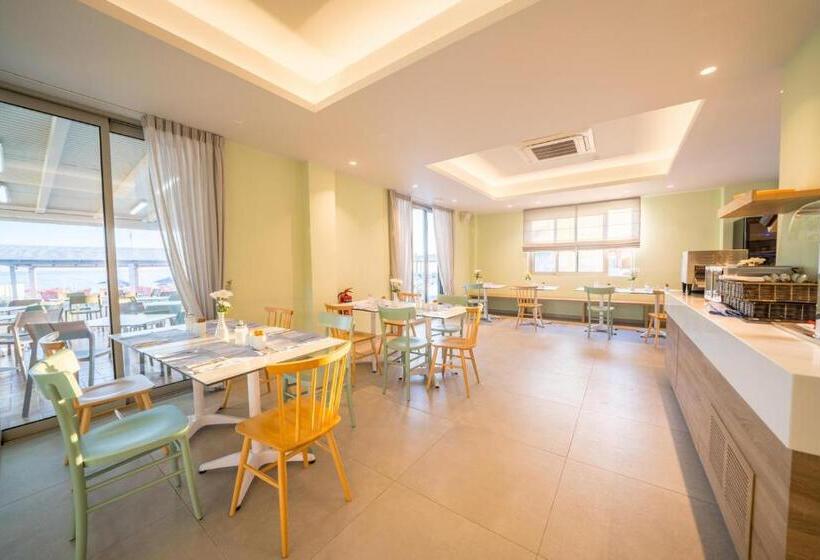 בית מלון כפרי Adele Beach