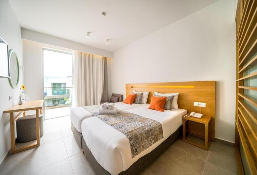 בית מלון כפרי Adele Beach