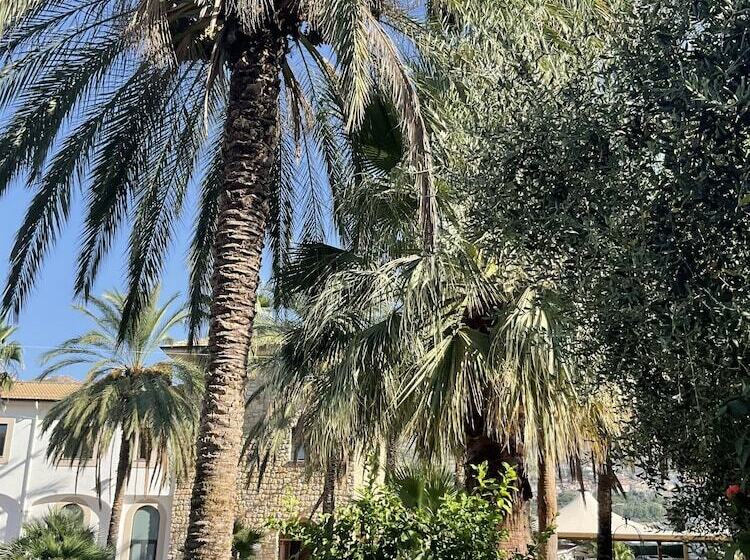 호텔 Al Balhara Resort & Spa