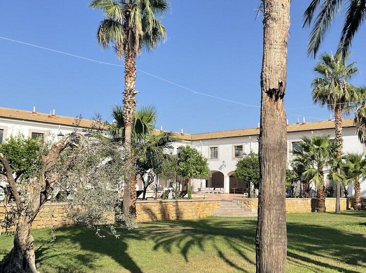 هتل Al Balhara Resort & Spa
