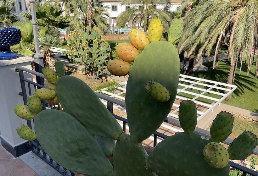 호텔 Al Balhara Resort & Spa