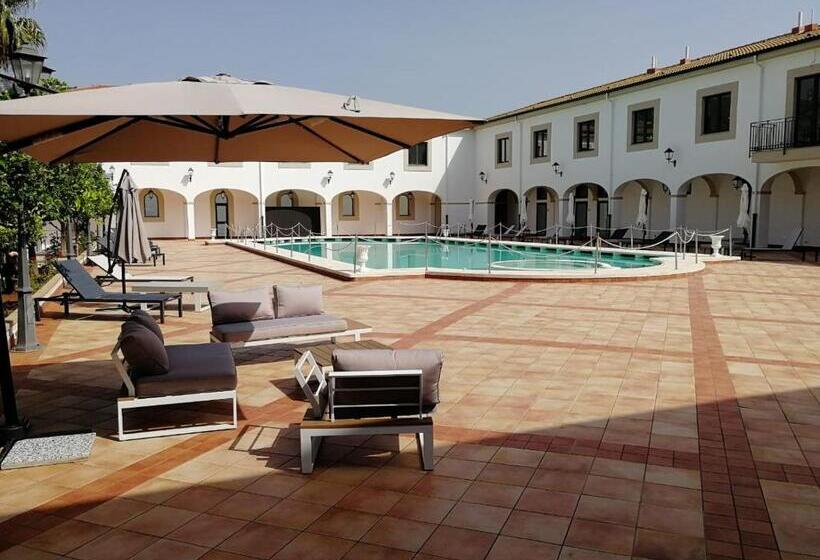 هتل Al Balhara Resort & Spa