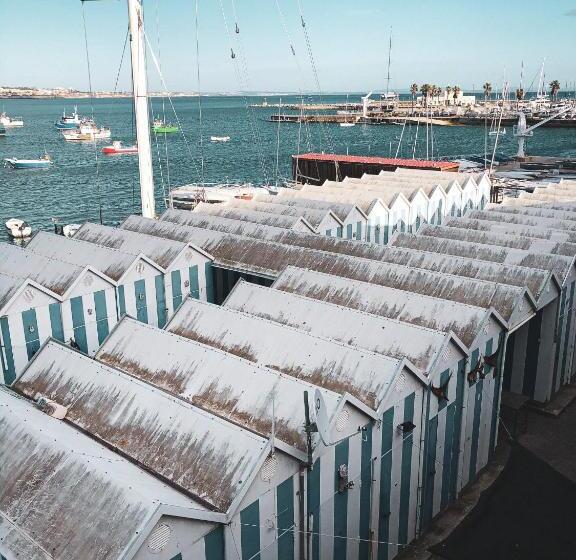 هتل Amazonia Estoril