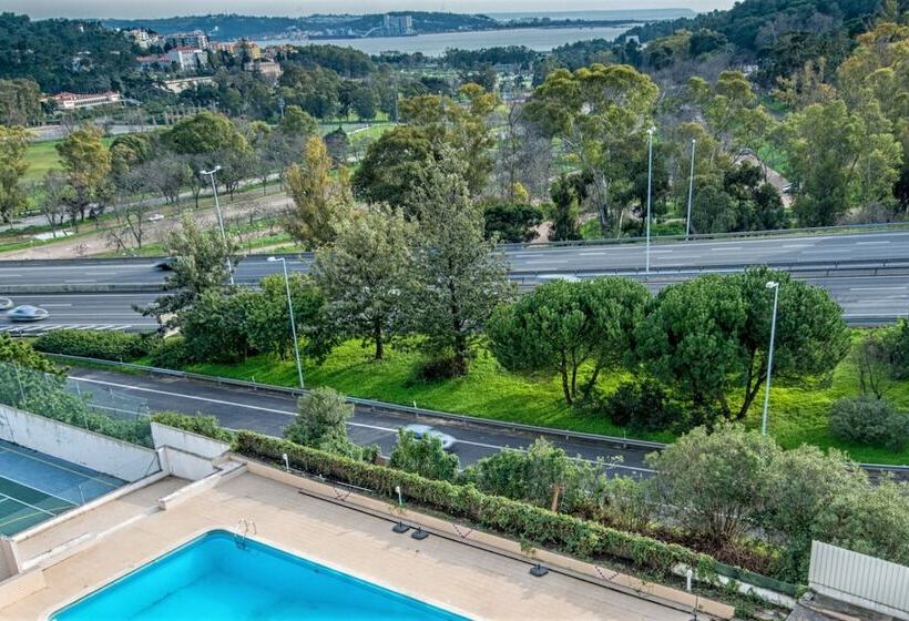 ホテル Amazonia Jamor